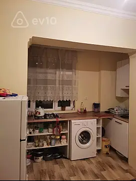 Kirayə verilir 1 otaqlı köhnə tikili 35 m²