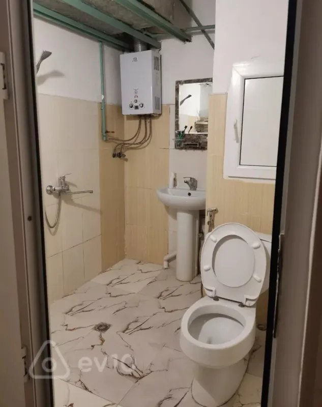 Kirayə verilir 1 otaqlı köhnə tikili 35 m²