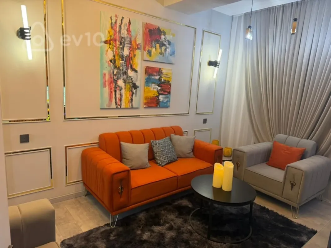 Kirayə verilir 2 otaqlı yeni tikili 70 m²