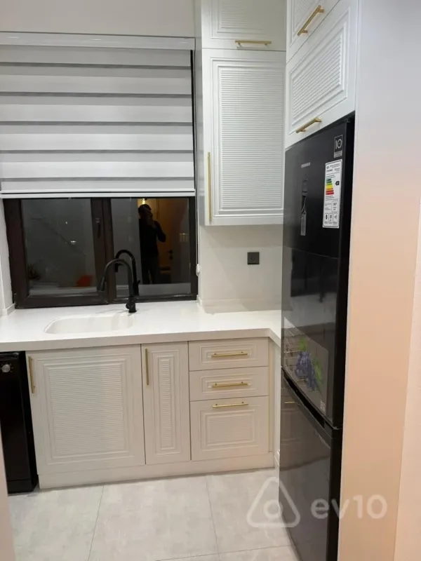 Kirayə verilir 2 otaqlı yeni tikili 70 m²