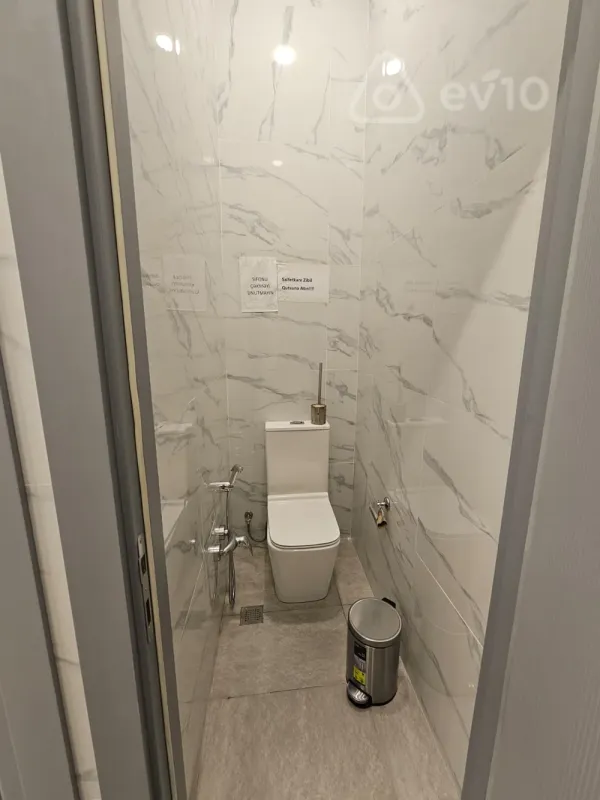 Kirayə verilir mənzil 1100 m²