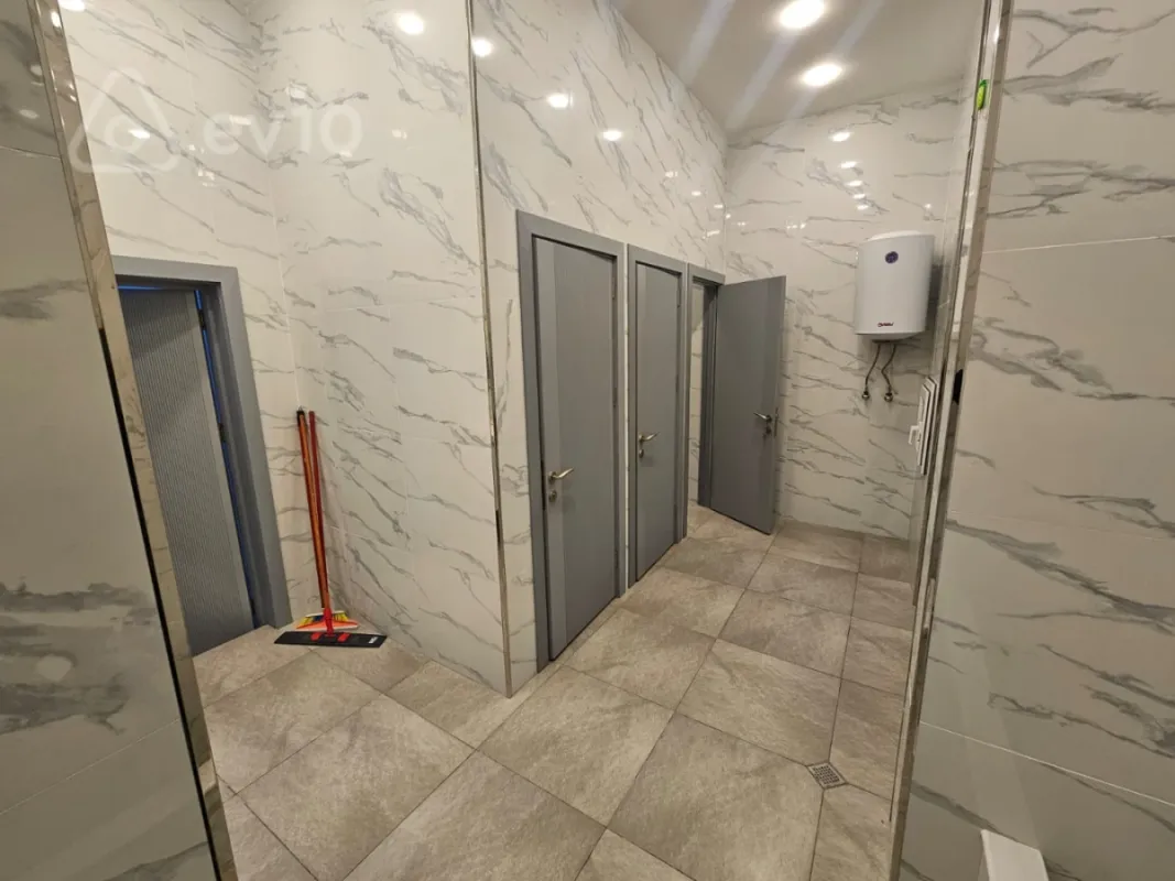 Kirayə verilir mənzil 1100 m²