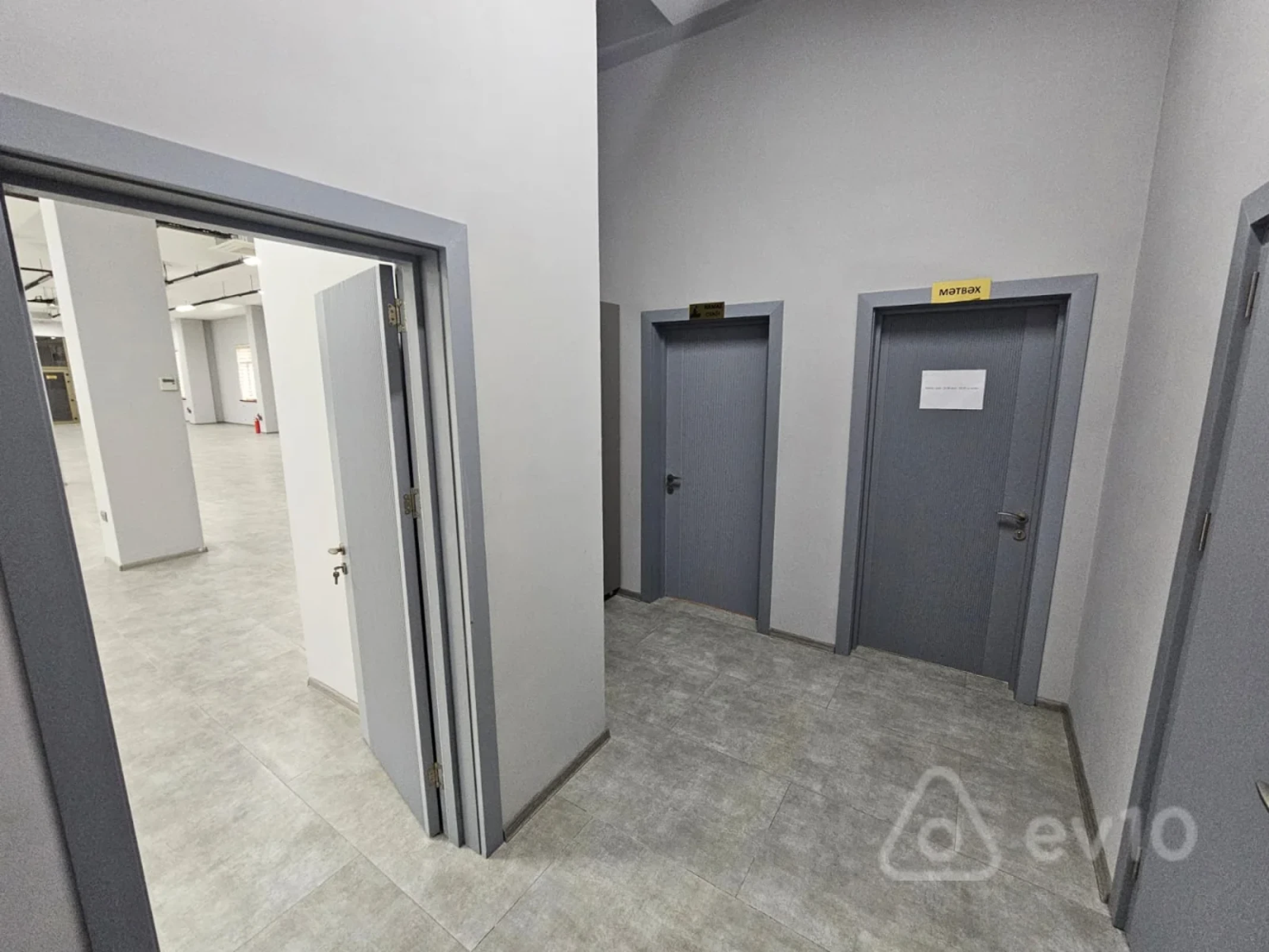 Kirayə verilir mənzil 1100 m²