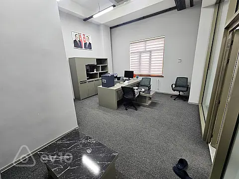 Kirayə verilir mənzil 1100 m²