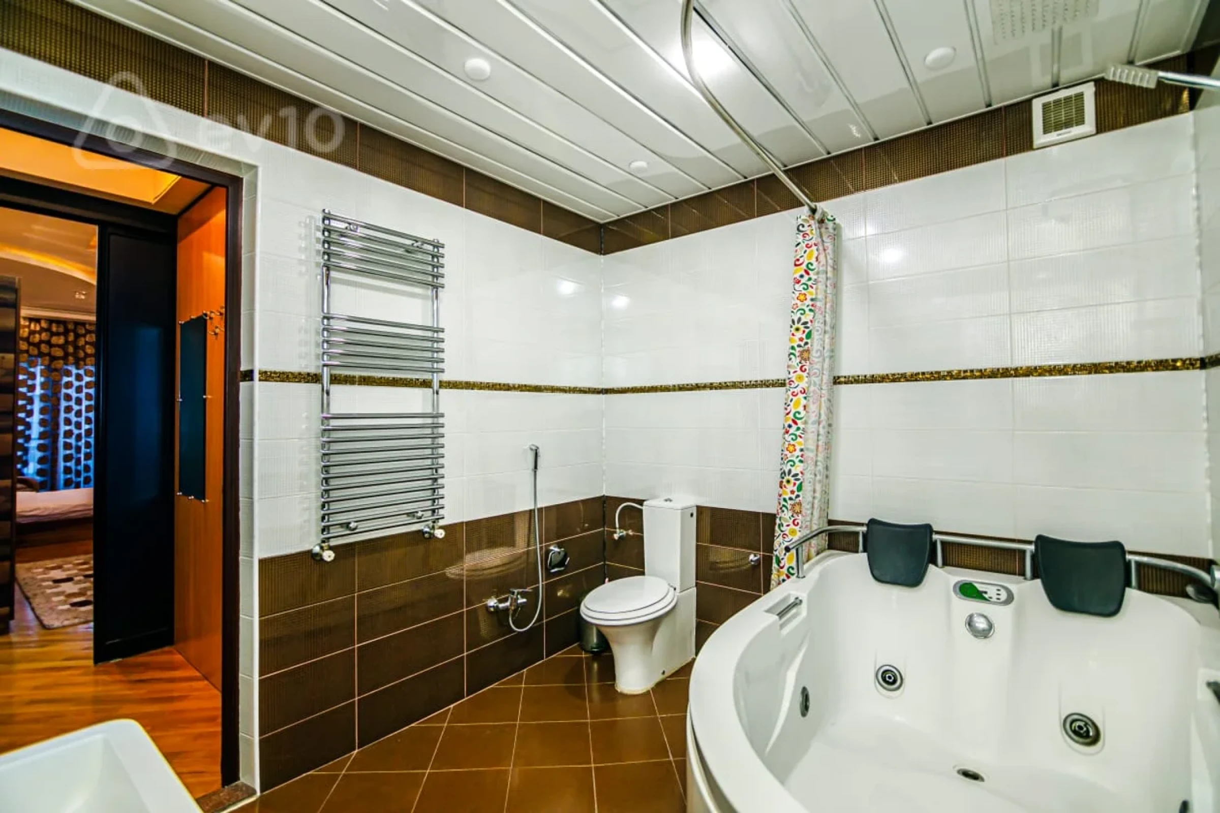 Kirayə verilir 4 otaqlı yeni tikili 250 m²