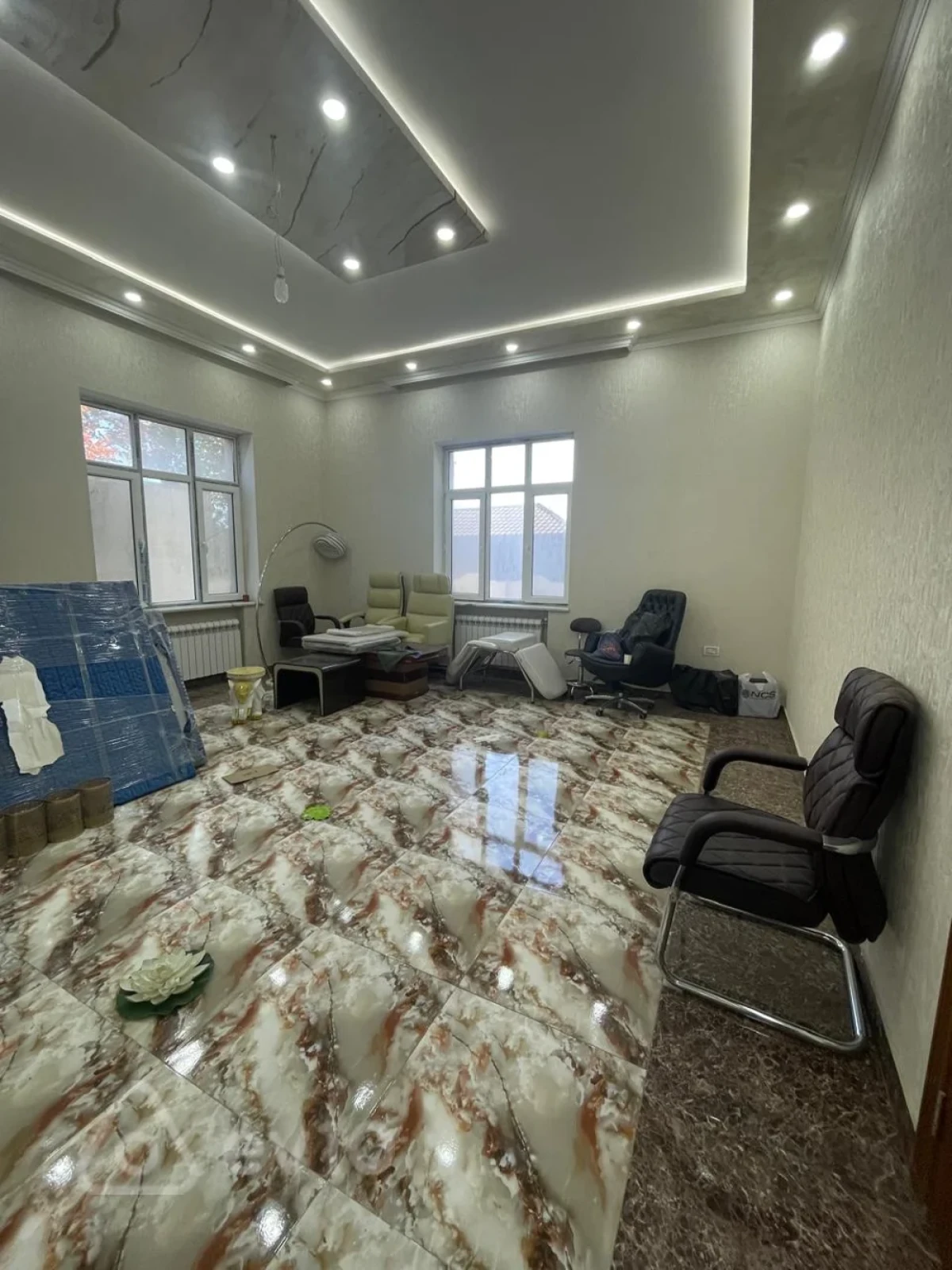 Satılır 8 otaqlı həyət evi 500 m²