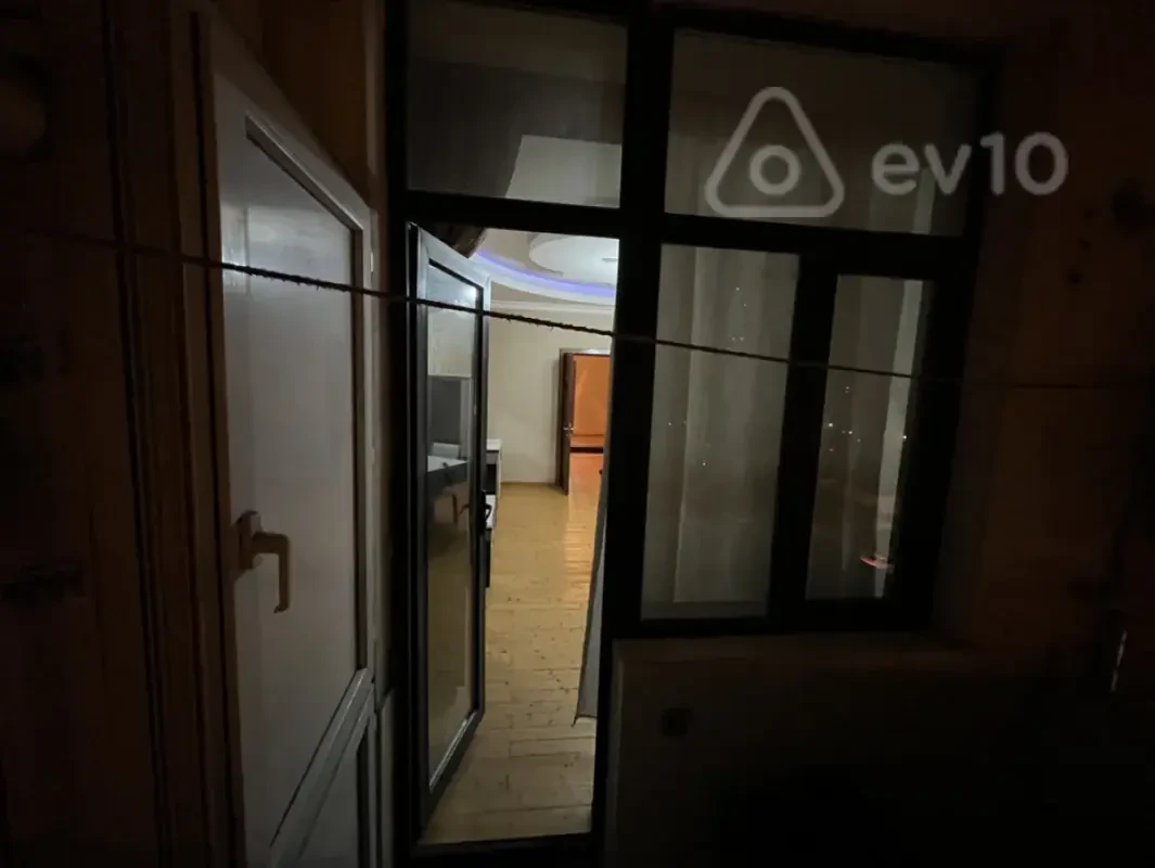 Kirayə verilir 3 otaqlı yeni tikili 127 m²