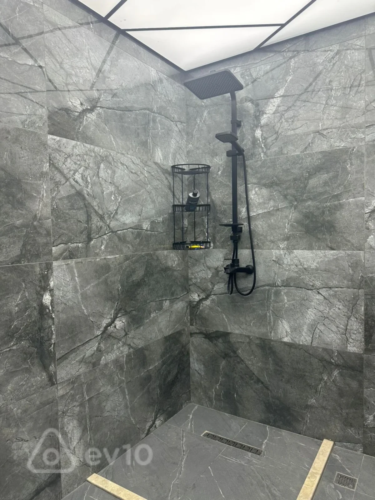 Satılır 3 otaqlı yeni tikili 112 m²