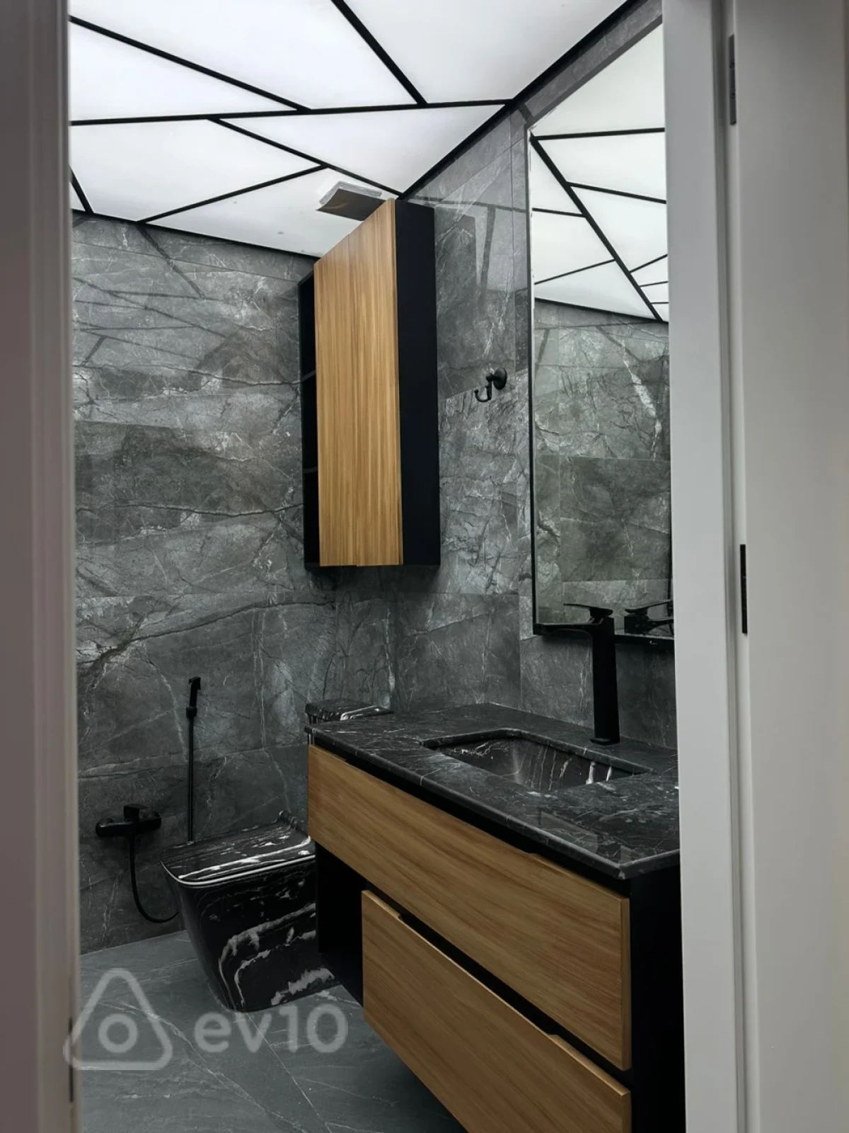 Satılır 3 otaqlı yeni tikili 112 m²