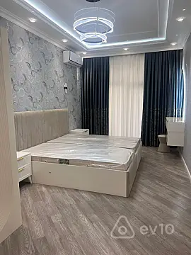 Kirayə verilir 2 otaqlı yeni tikili 70 m²