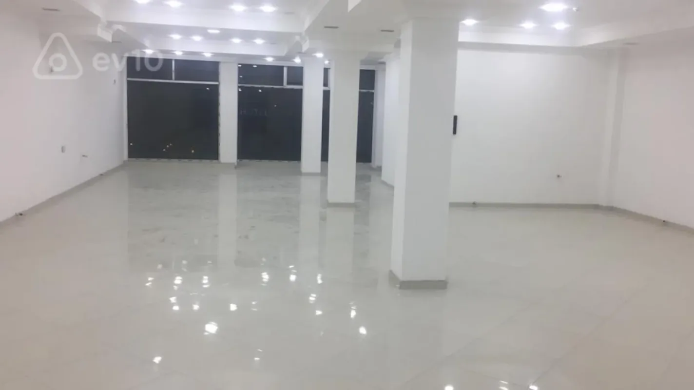 Kirayə verilir mənzil 1750 m²