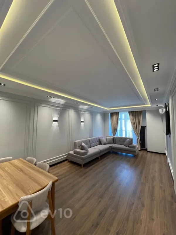 Satılır 2 otaqlı yeni tikili 105 m²