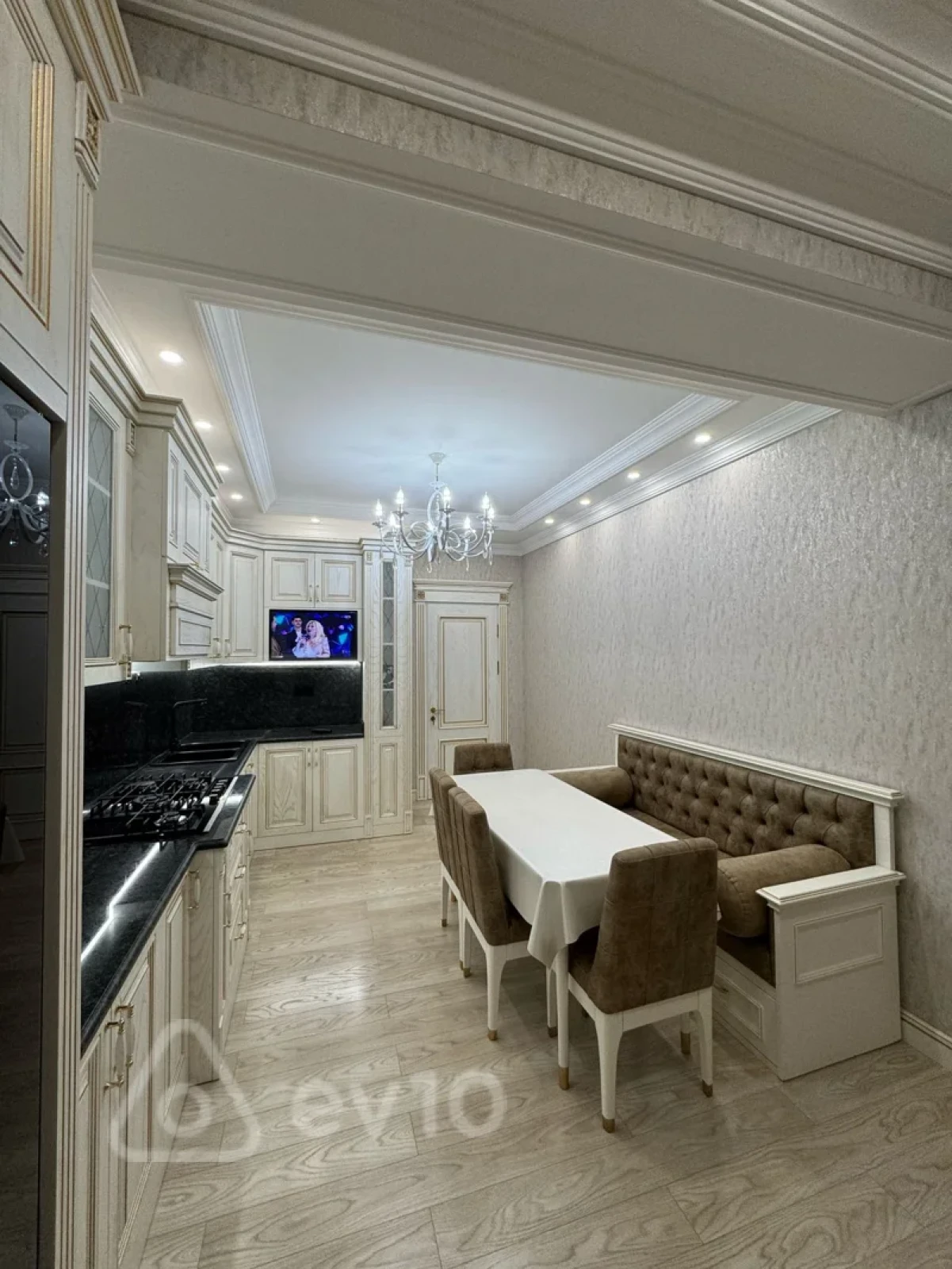 Satılır 3 otaqlı yeni tikili 140 m²