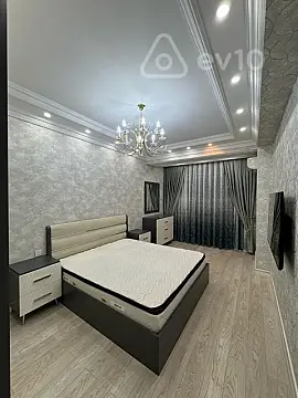 Satılır 3 otaqlı yeni tikili 140 m²