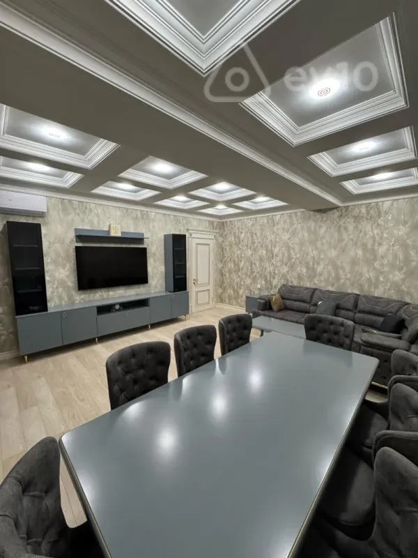 Satılır 3 otaqlı yeni tikili 140 m²