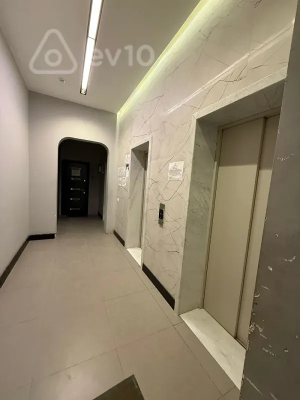 Satılır 2 otaqlı yeni tikili 60 m²