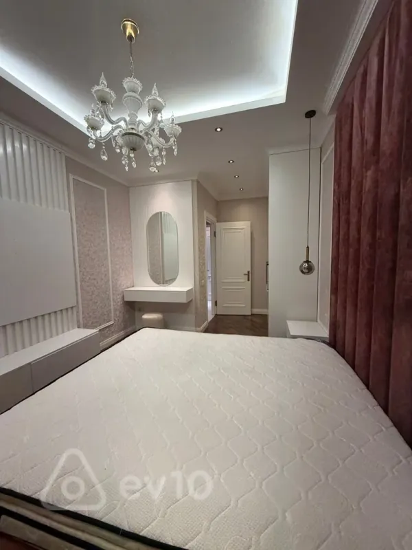 Satılır 2 otaqlı yeni tikili 60 m²