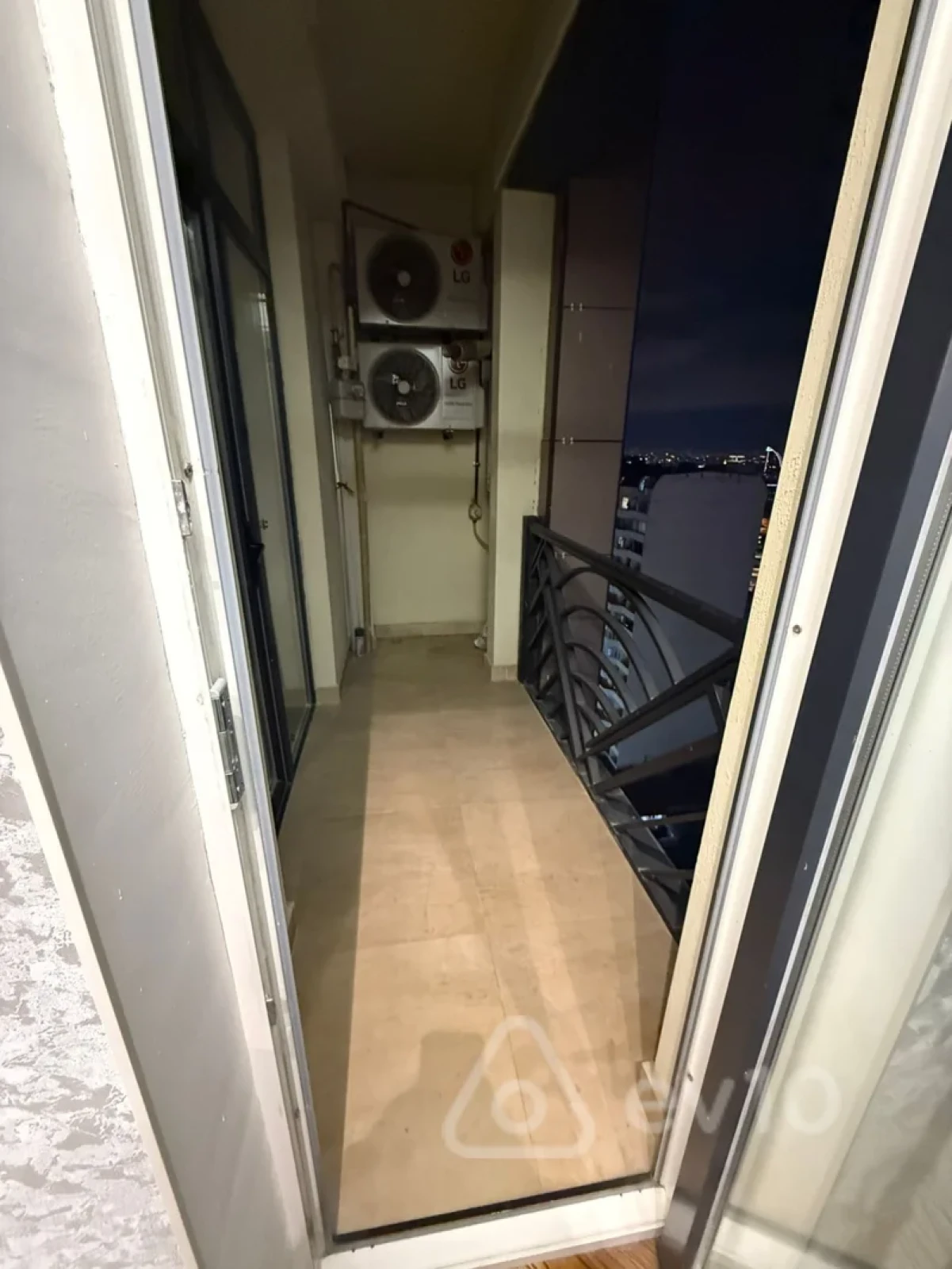 Satılır 2 otaqlı yeni tikili 60 m²