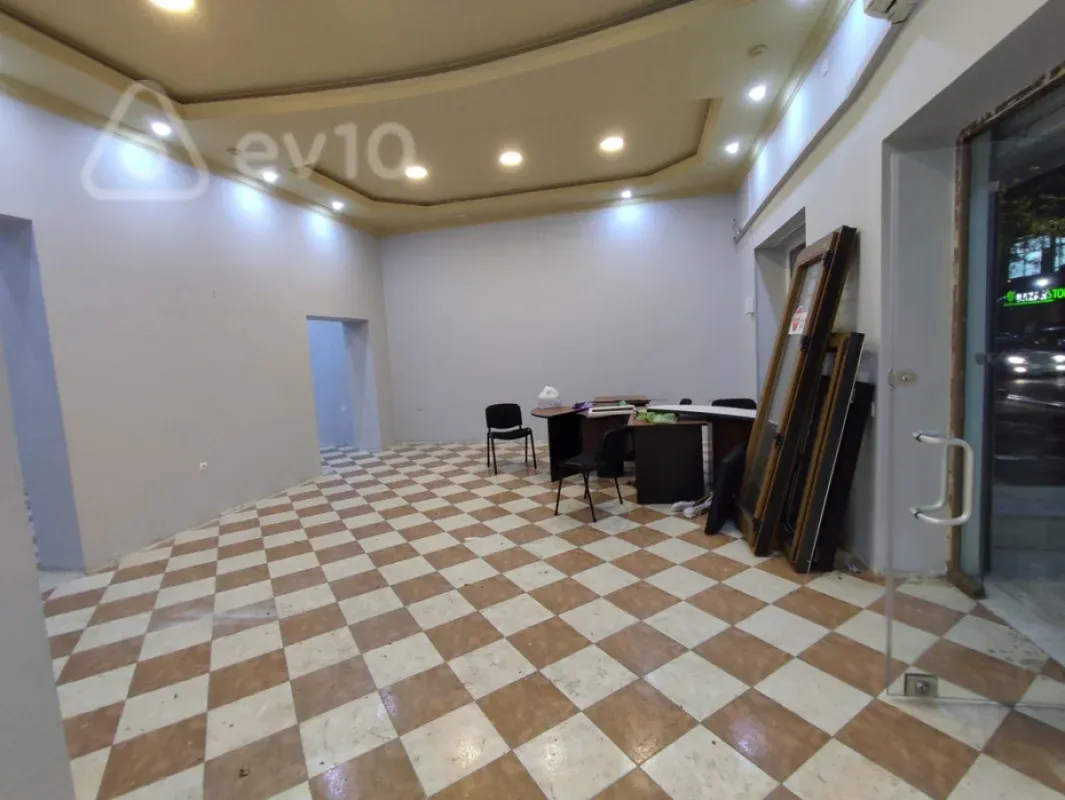 Kirayə verilir mənzil 155 m²