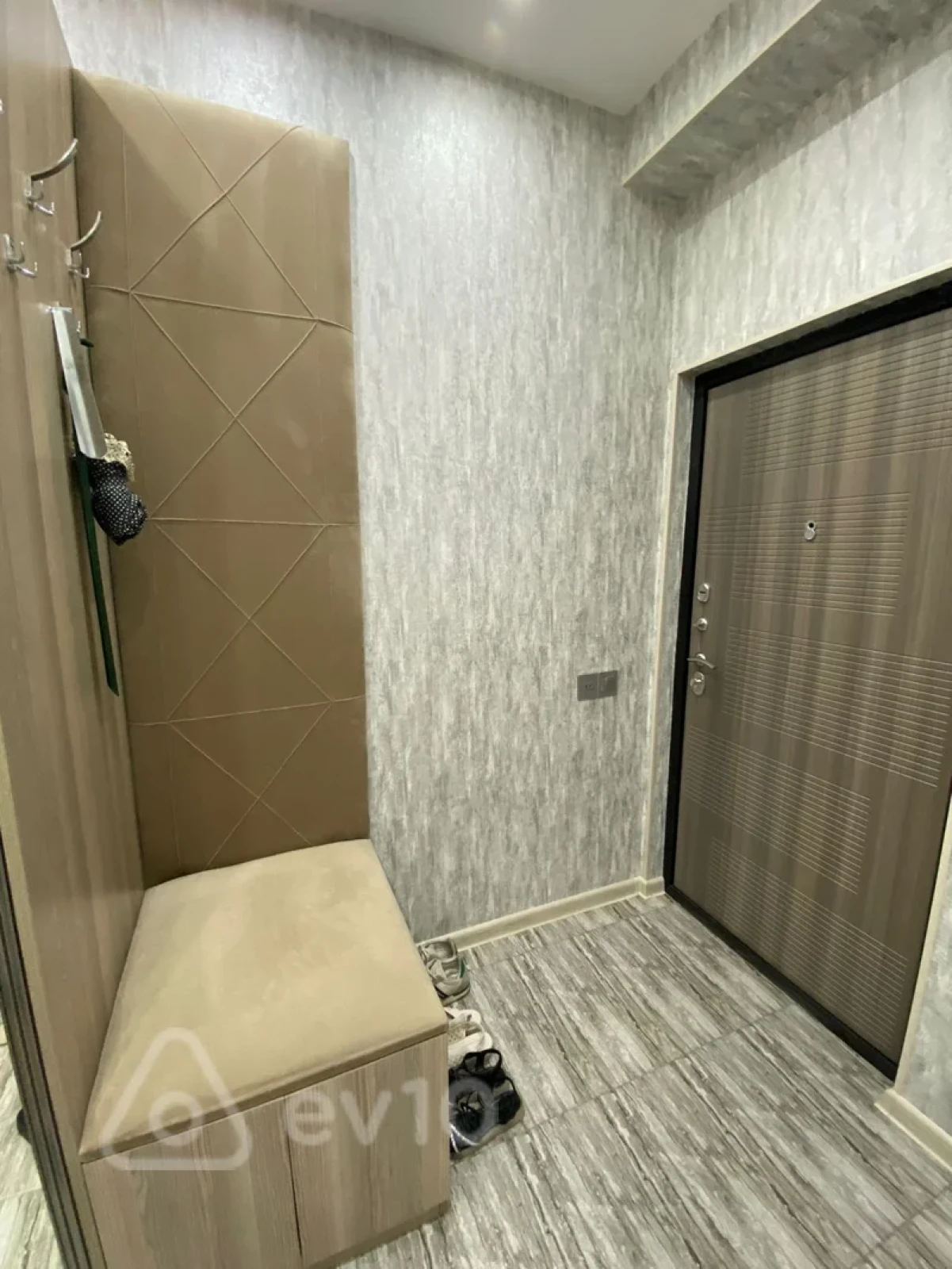 Satılır 3 otaqlı yeni tikili 90 m²