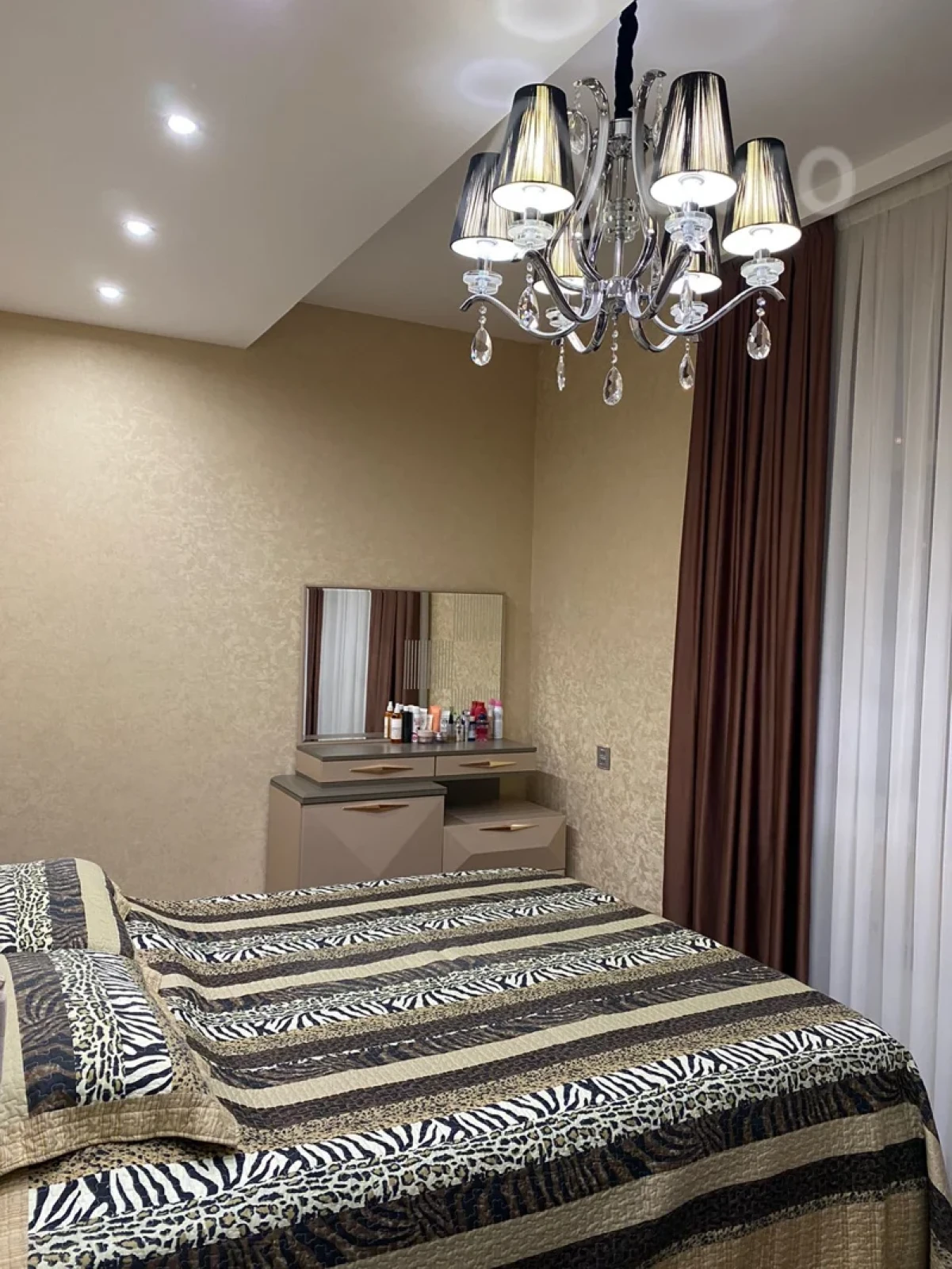 Satılır 3 otaqlı yeni tikili 90 m²