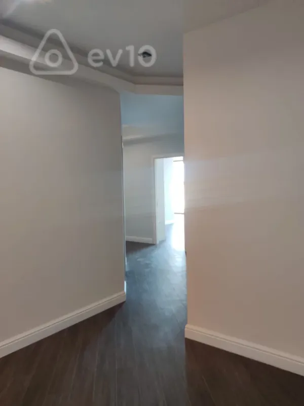 Satılır 4 otaqlı yeni tikili 140 m²