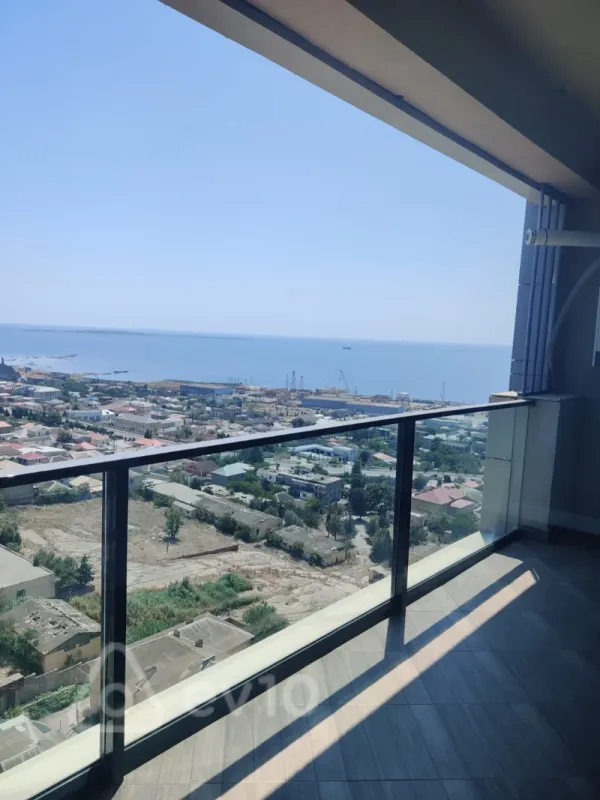 Satılır 4 otaqlı yeni tikili 140 m²