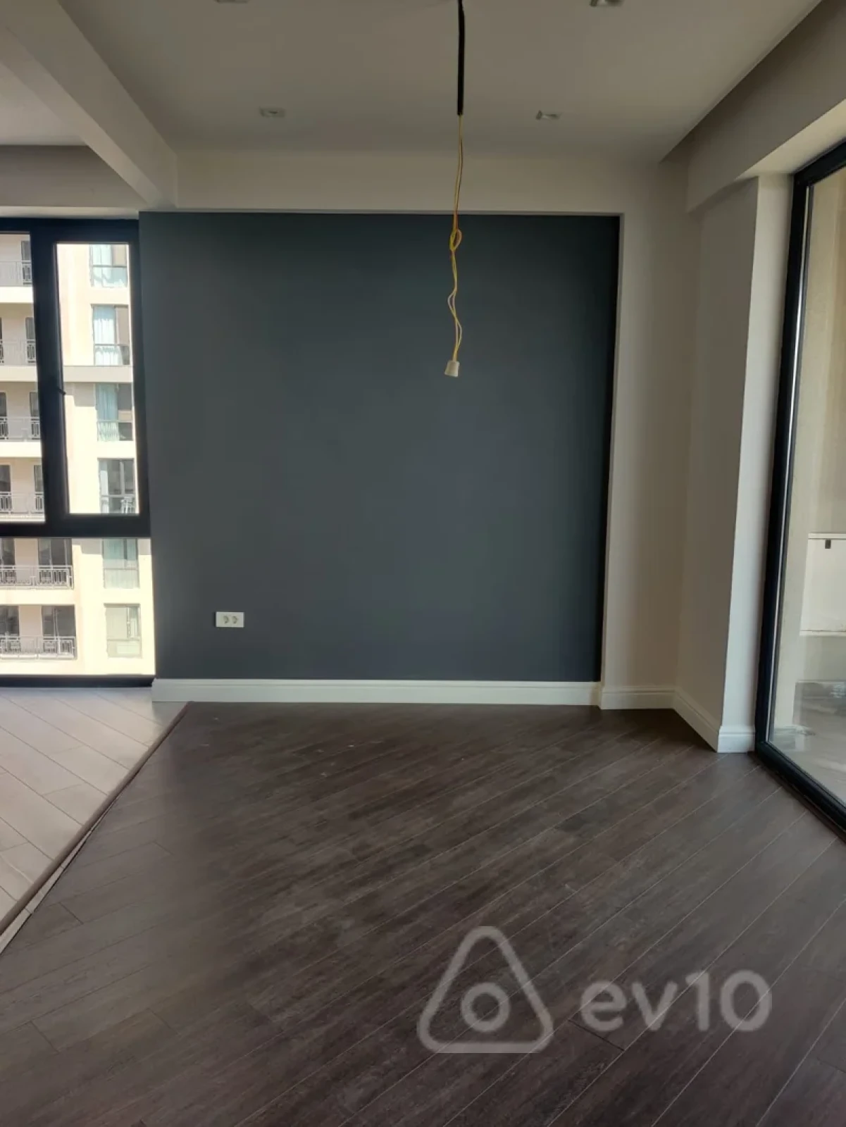 Satılır 4 otaqlı yeni tikili 140 m²