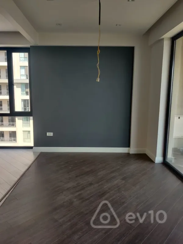 Satılır 4 otaqlı yeni tikili 140 m²