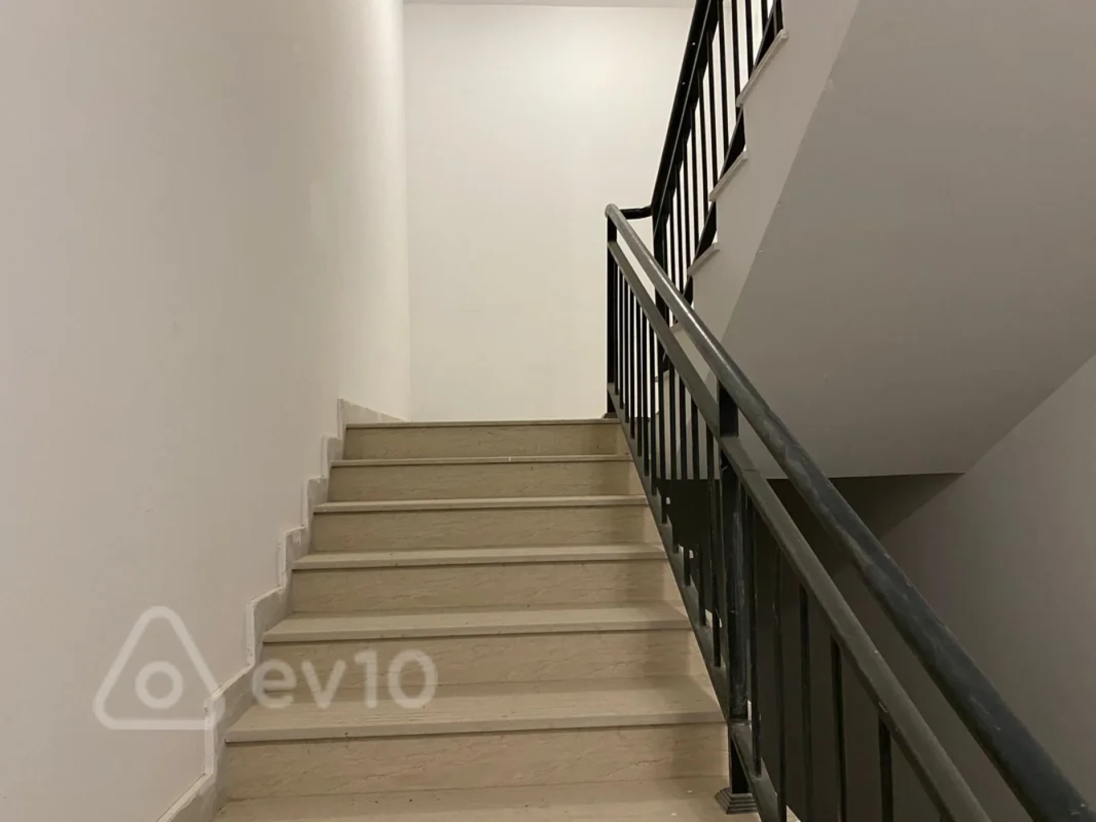 Satılır 3 otaqlı yeni tikili 112 m²