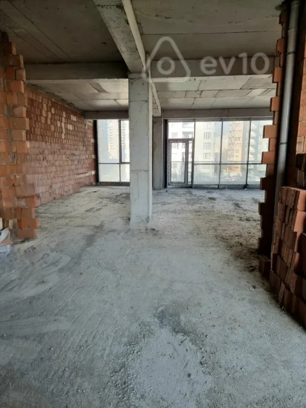 Satılır 4 otaqlı yeni tikili 200 m²