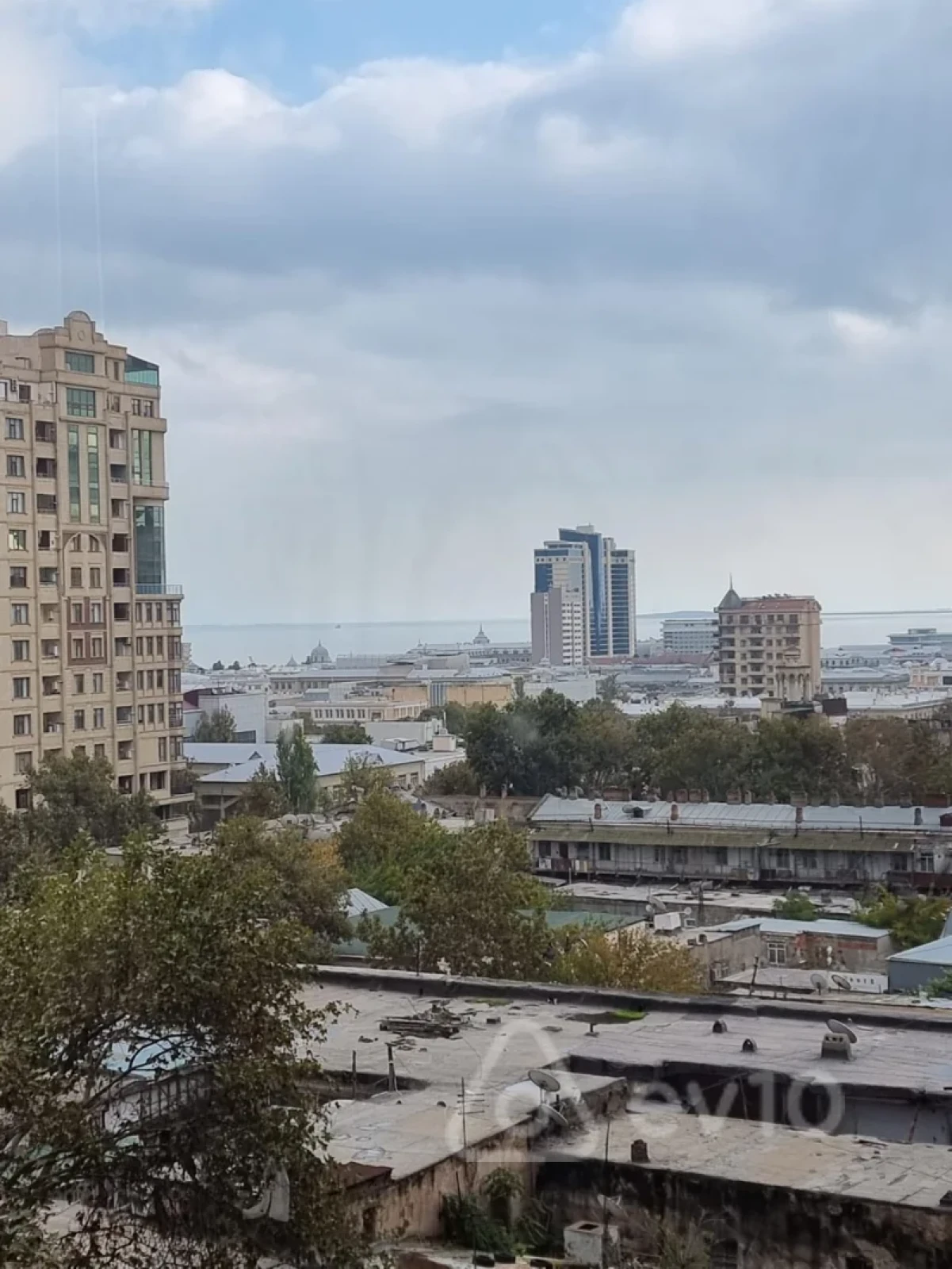 Satılır 4 otaqlı yeni tikili 200 m²