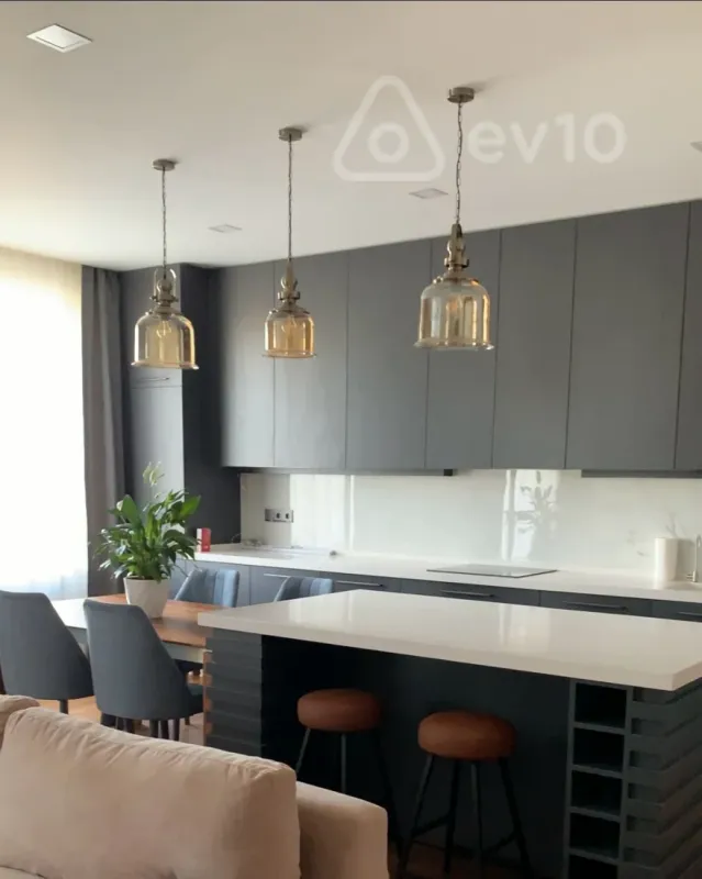 Satılır 3 otaqlı yeni tikili 145 m²