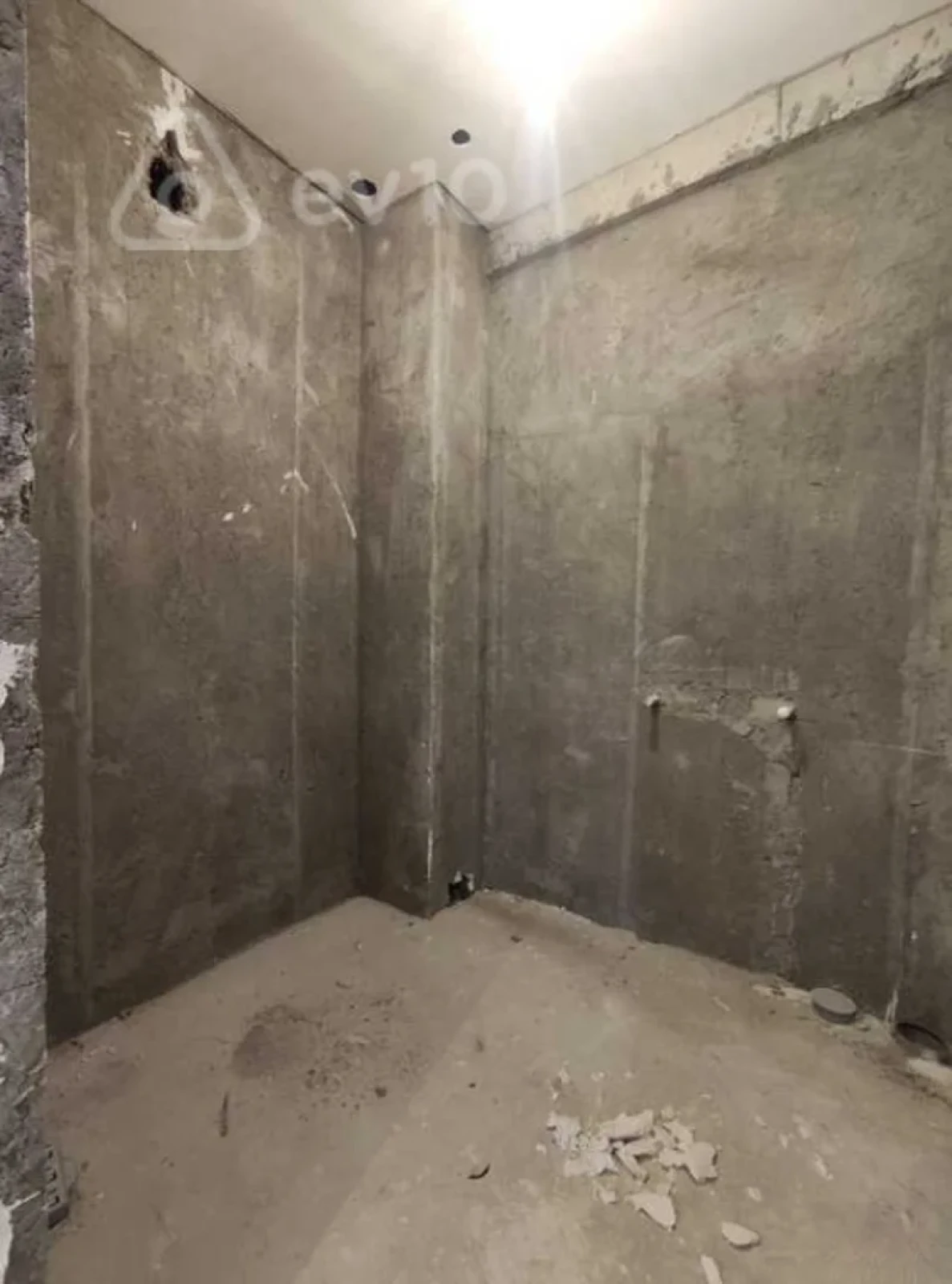 Satılır 4 otaqlı yeni tikili 180 m²