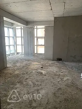 Satılır 4 otaqlı yeni tikili 180 m²