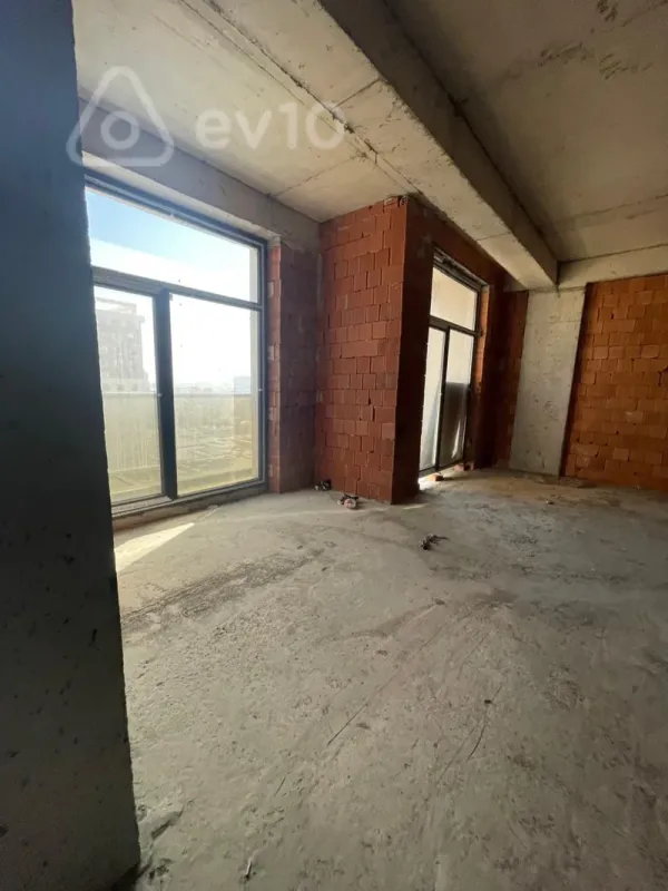 Satılır 4 otaqlı yeni tikili 196 m²
