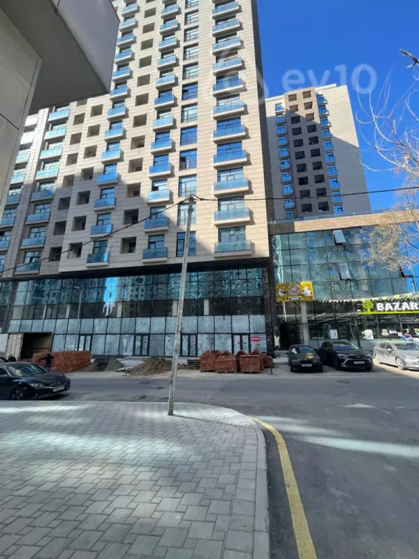 Satılır 4 otaqlı yeni tikili 196 m²