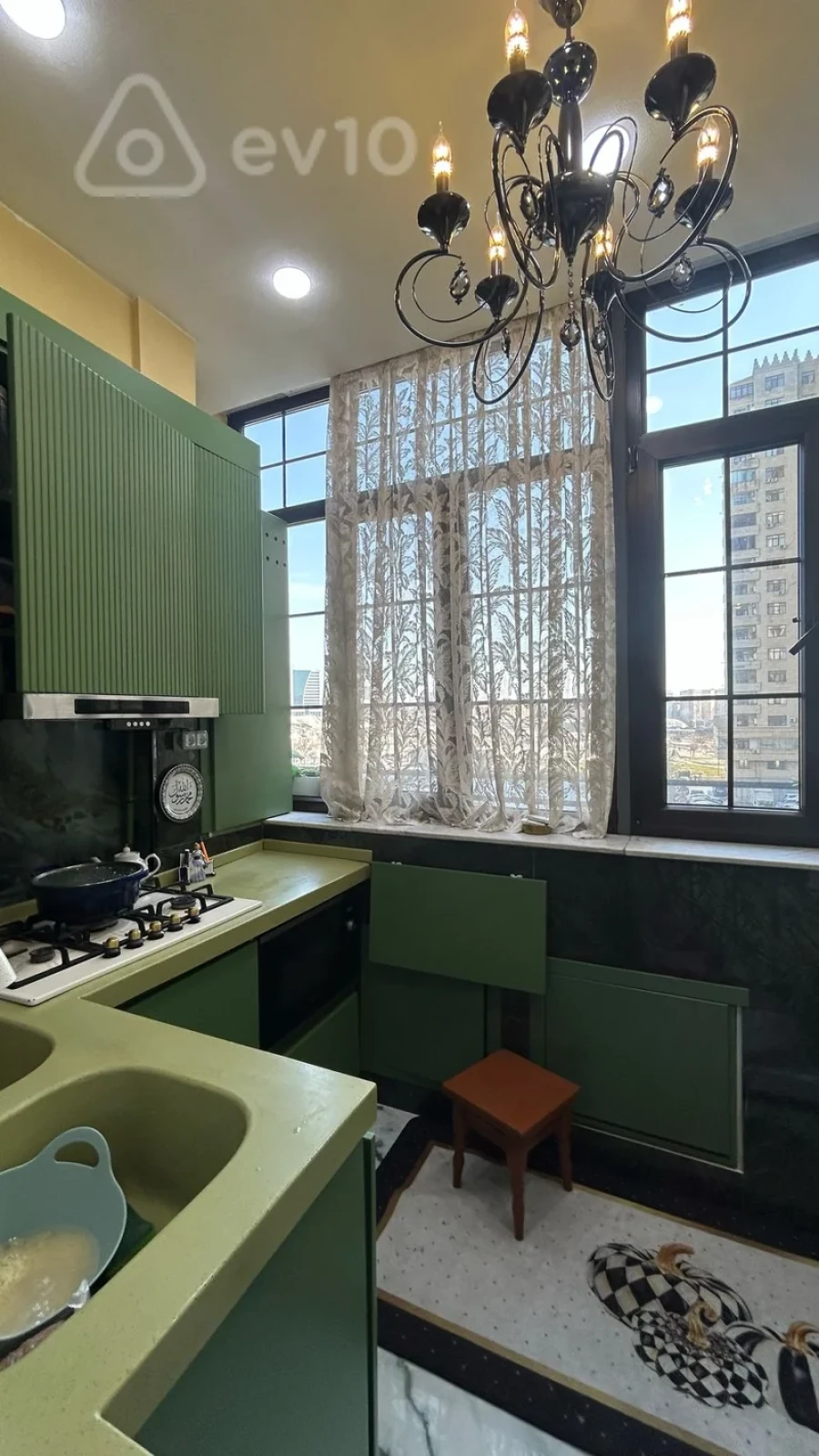 Satılır 3 otaqlı yeni tikili 160 m²