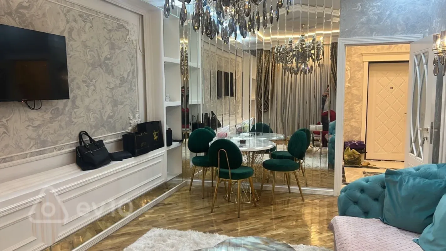 Kirayə verilir 2 otaqlı yeni tikili 70 m²