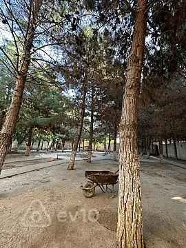 Satılır 7 otaqlı həyət evi 480 m²