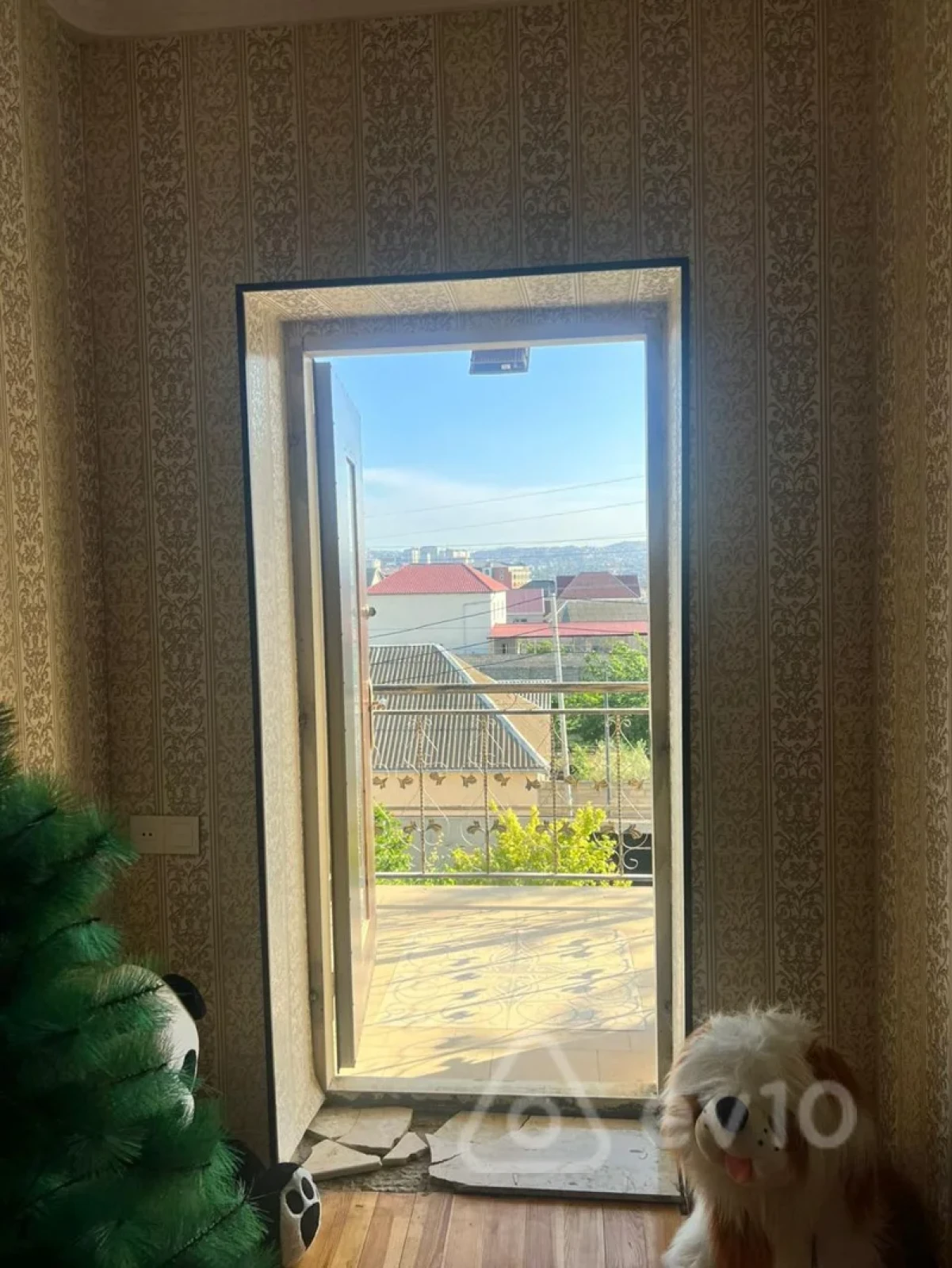 Satılır 6 otaqlı həyət evi 240 m²