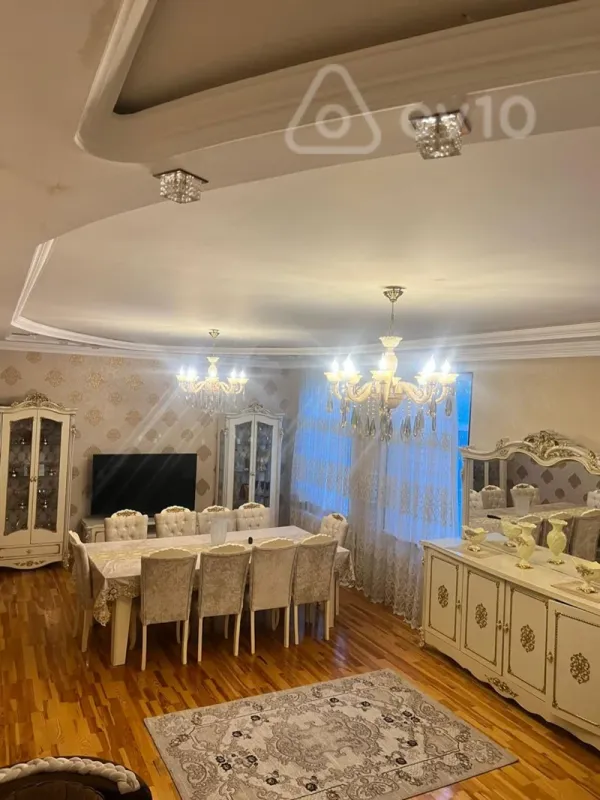 Satılır 6 otaqlı həyət evi 240 m²