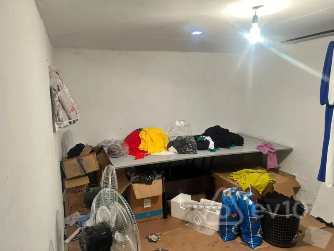 Satılır 6 otaqlı həyət evi 240 m²