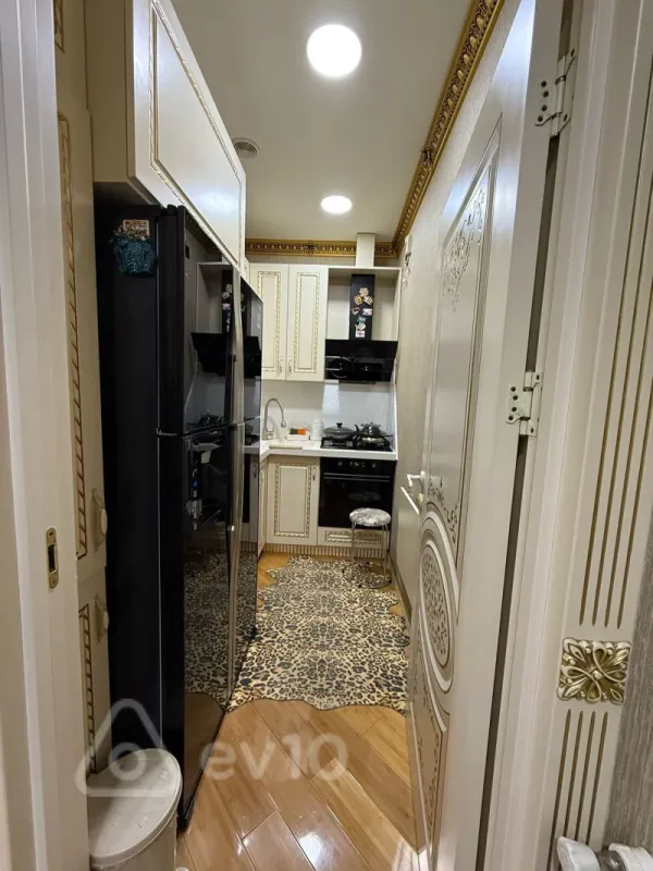 Satılır 2 otaqlı yeni tikili 60 m²