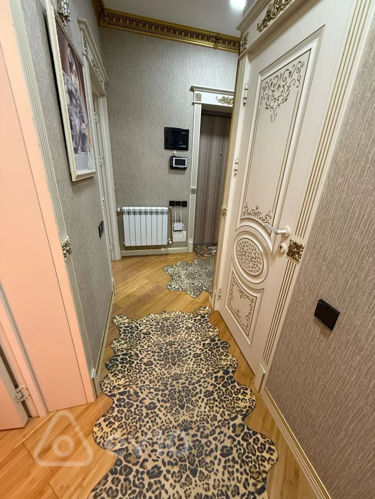 Satılır 2 otaqlı yeni tikili 60 m²