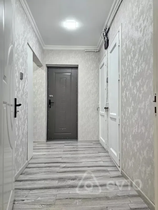 Satılır 2 otaqlı köhnə tikili 65 m²