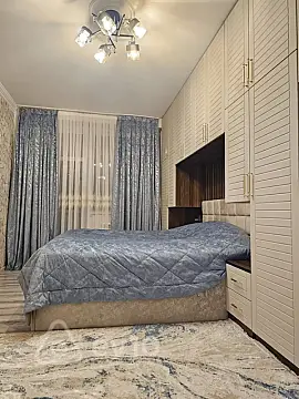 Satılır 2 otaqlı köhnə tikili 65 m²