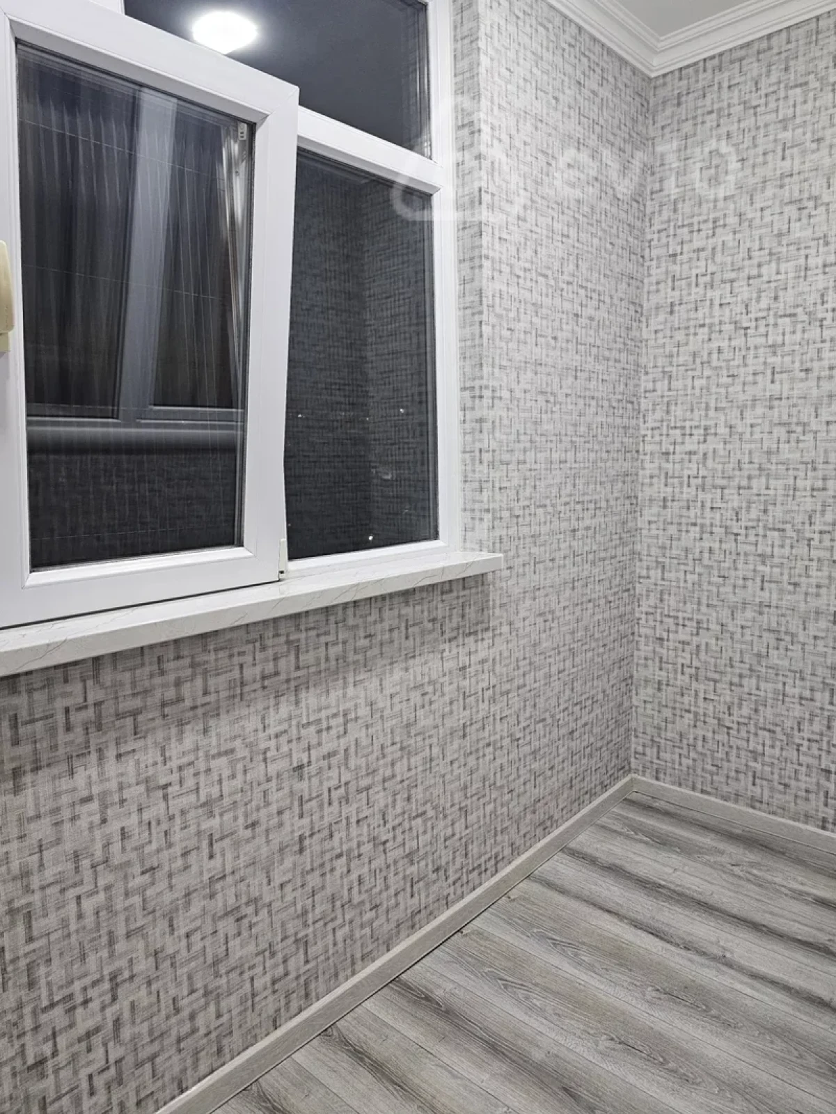 Satılır 2 otaqlı köhnə tikili 65 m²