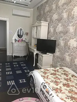 Satılır 3 otaqlı yeni tikili 150 m²