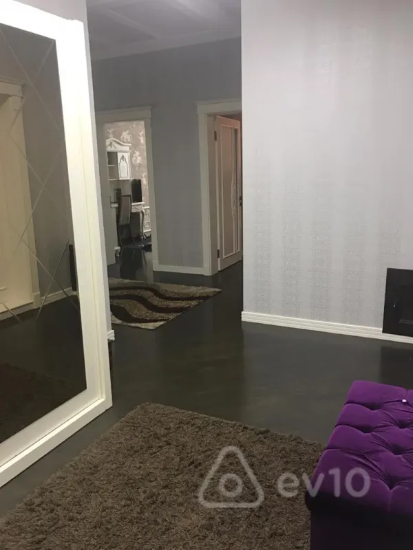 Satılır 3 otaqlı yeni tikili 150 m²